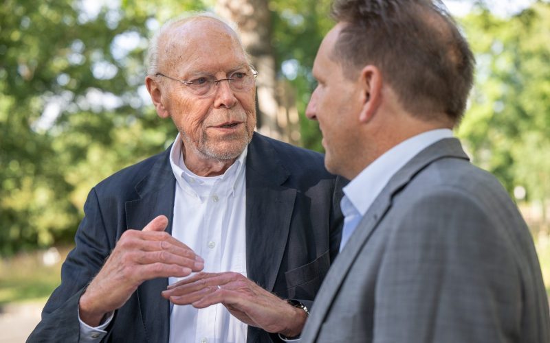"Erster im Kopf" Kundenbindung und Kundenbegeisterung lebenslang stärken